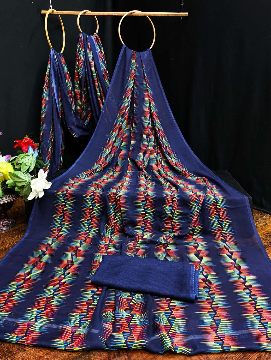 women printed casual wear saree with blouse - 22384413 -  Standard Image - 2