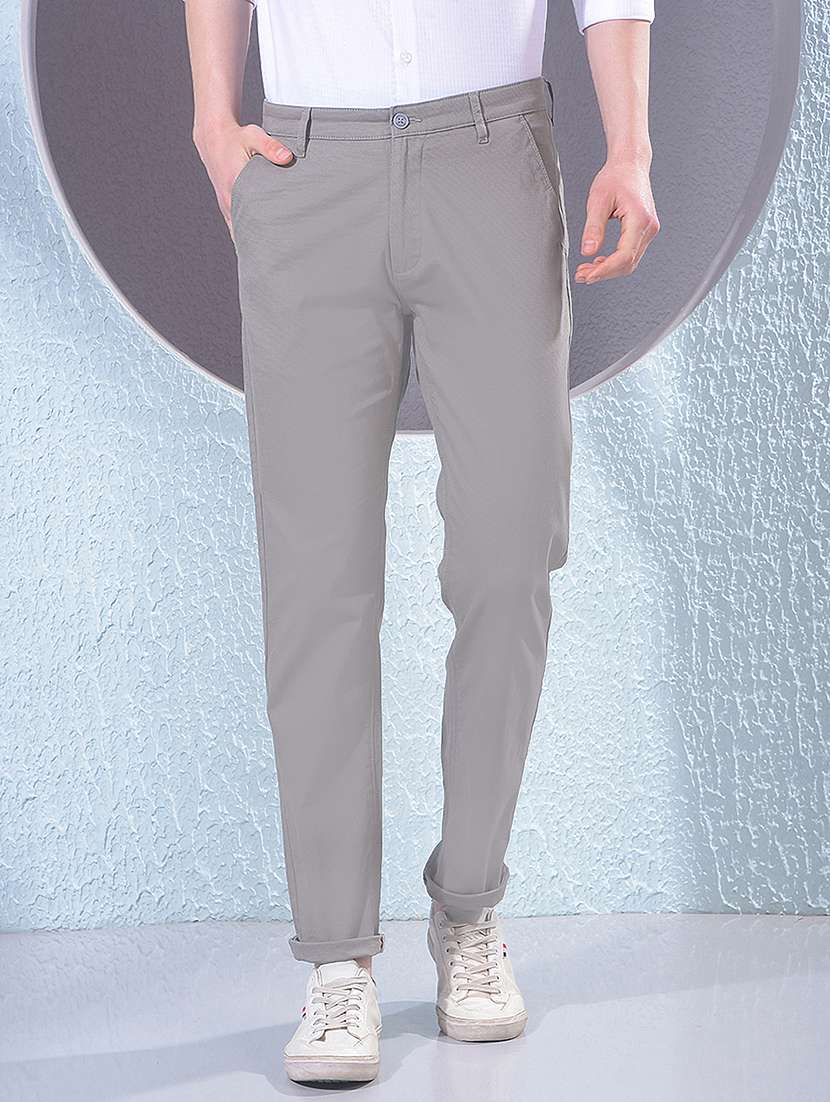men solid mid rise chinos casual trouser