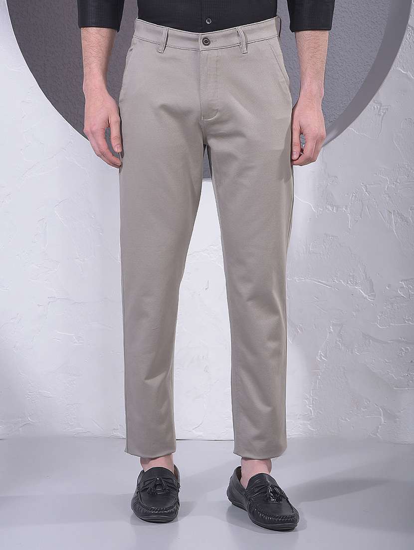 men solid mid rise chinos casual trouser
