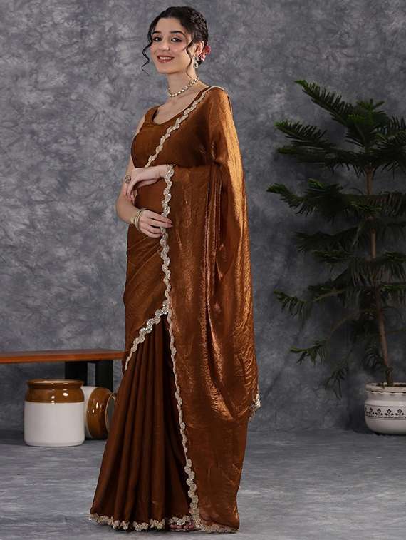 Women Solid With Bordered Saree With Blouse - 22385358 -  Standard Image - 2
