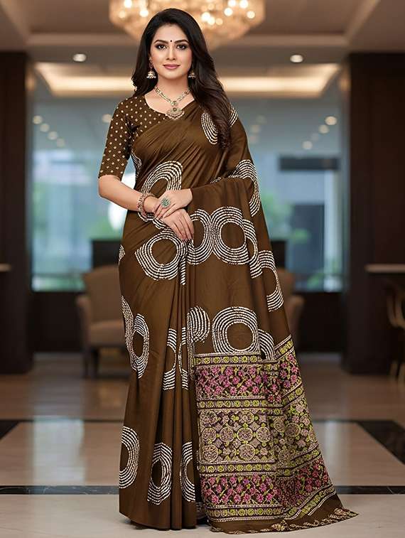 women printed casual wear saree with blouse