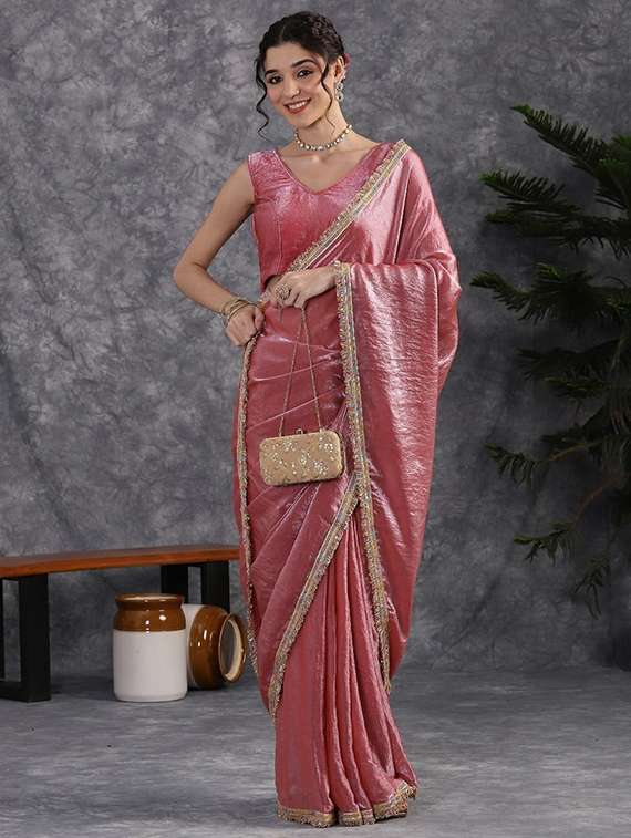 women solid with bordered saree with blouse