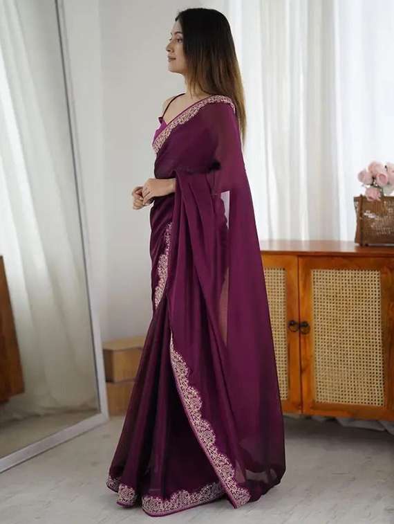 women solid with bordered saree with blouse - 22385426 -  Standard Image - 2