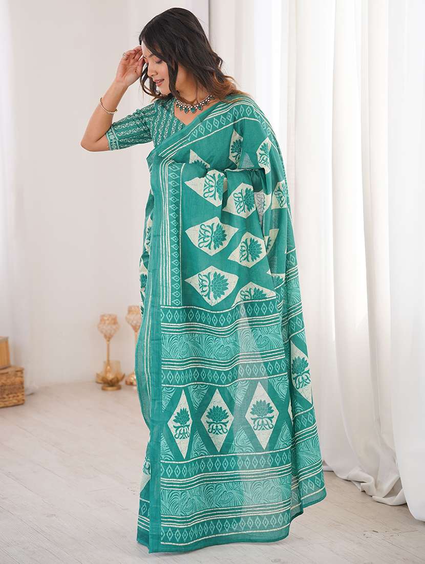women printed casual wear saree with blouse - 22385465 -  Standard Image - 2