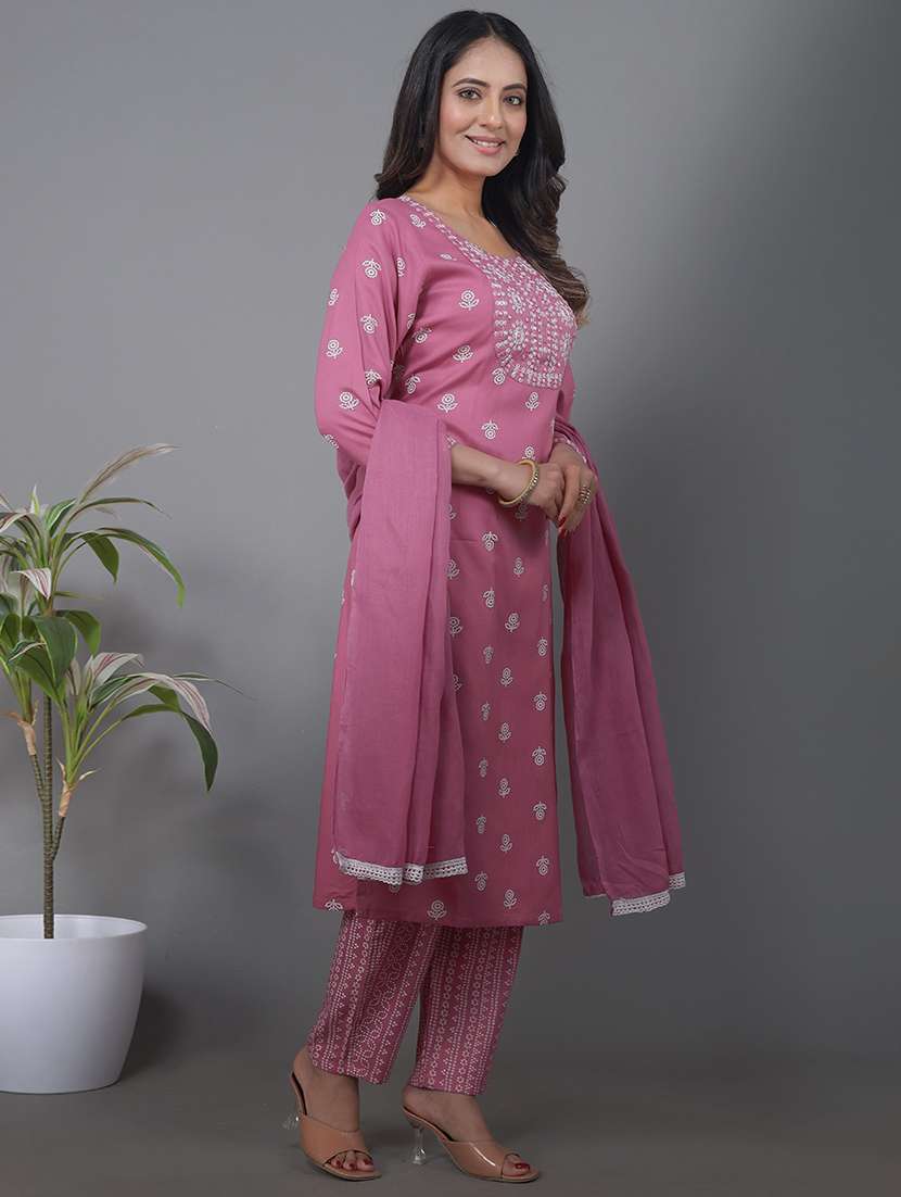 women printed three quarter sleeve kurta pant with dupatta set - 22385490 -  Standard Image - 2