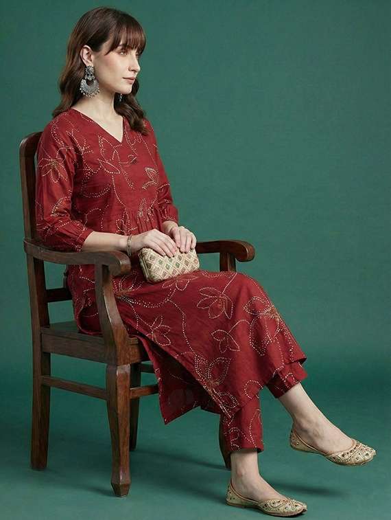 women printed three quarter sleeve kurta pant set - 22385493 -  Standard Image - 2