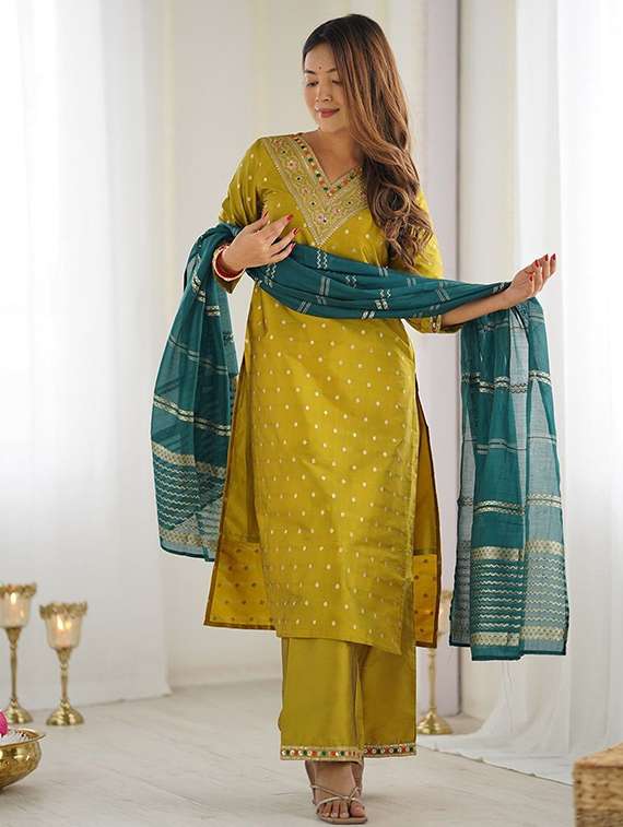 women self design three quarter sleeve kurta pant with dupatta set