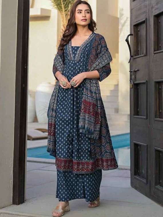 women printed three quarter sleeve kurta palazzo with dupatta set - 22385523 -  Standard Image - 2