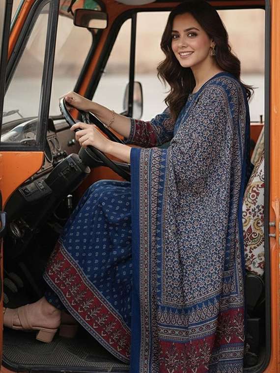 women printed three quarter sleeve kurta pant with dupatta set - 22385527 -  Standard Image - 2