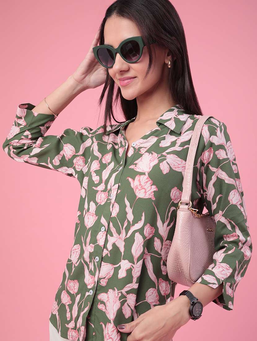 women printed collared regular shirt