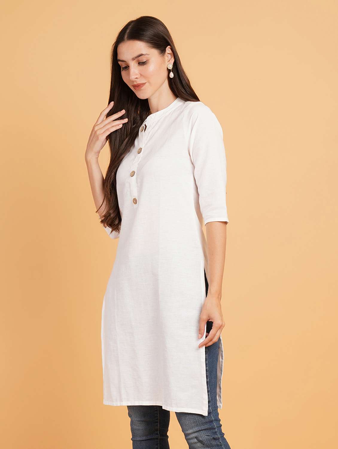women solid three quarter sleeve straight kurta - 22387023 -  Standard Image - 2
