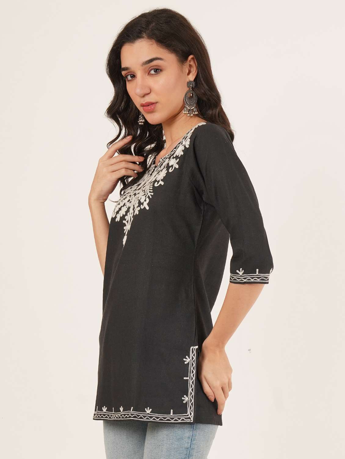 women solid with work notch neck straight kurti - 22387071 -  Standard Image - 2