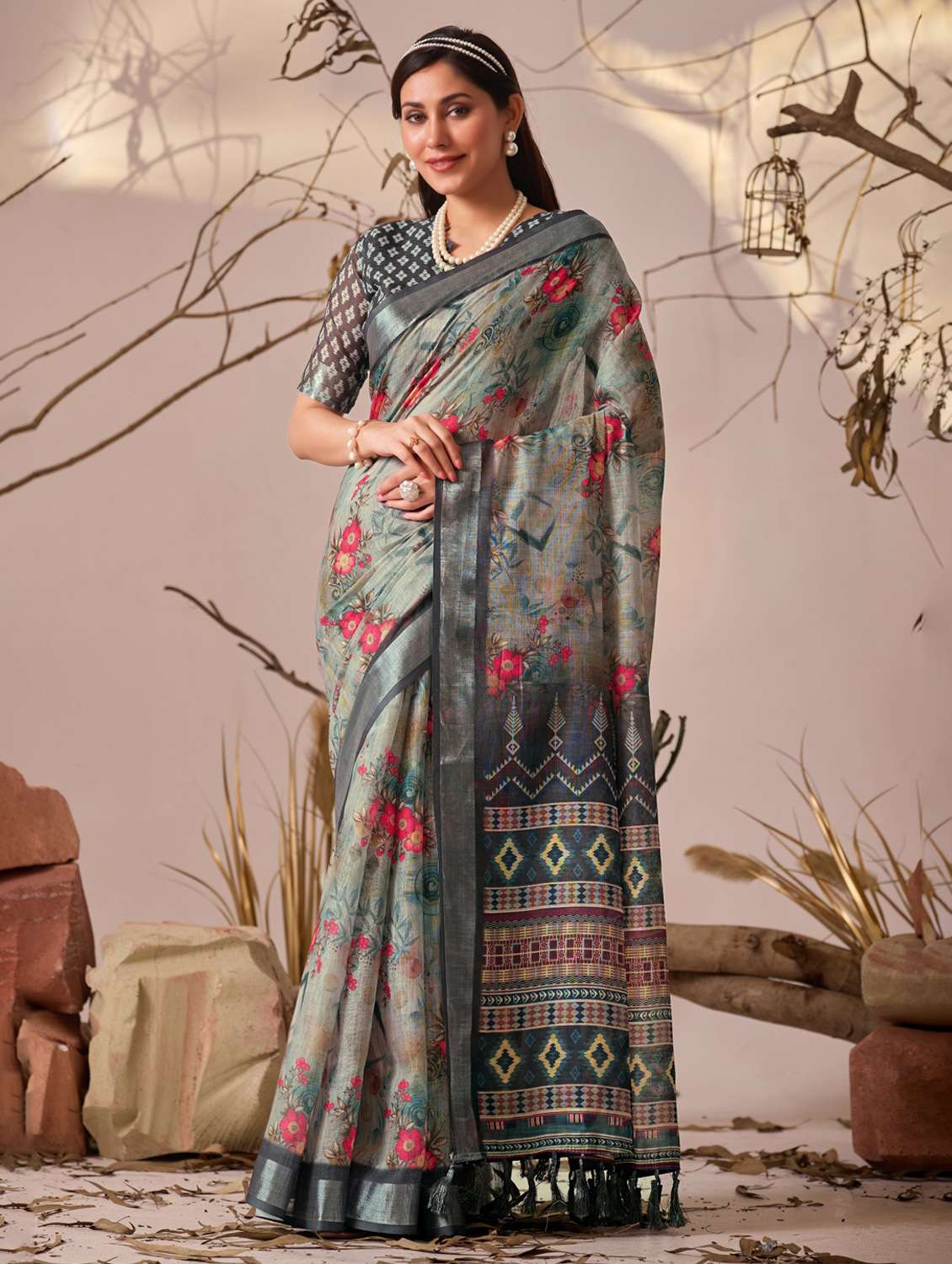 women printed casual wear saree with blouse