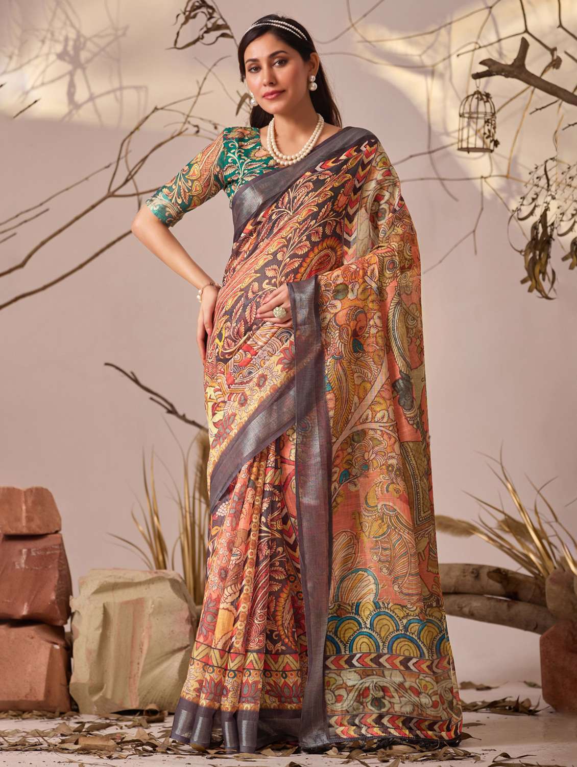 women printed casual wear saree with blouse