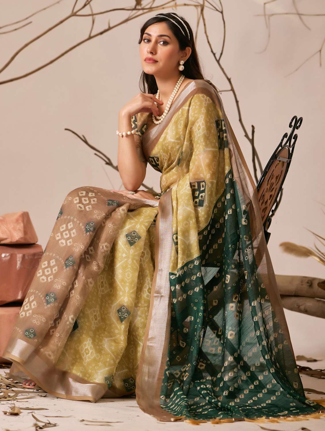 women printed casual wear saree with blouse - 22388819 -  Standard Image - 2