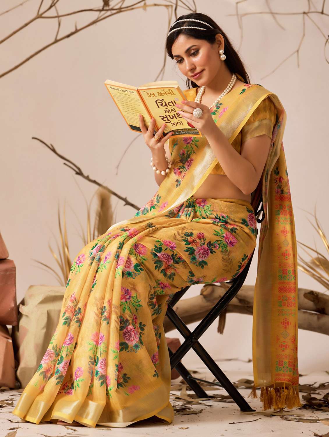 women printed casual wear saree with blouse - 22388820 -  Standard Image - 2