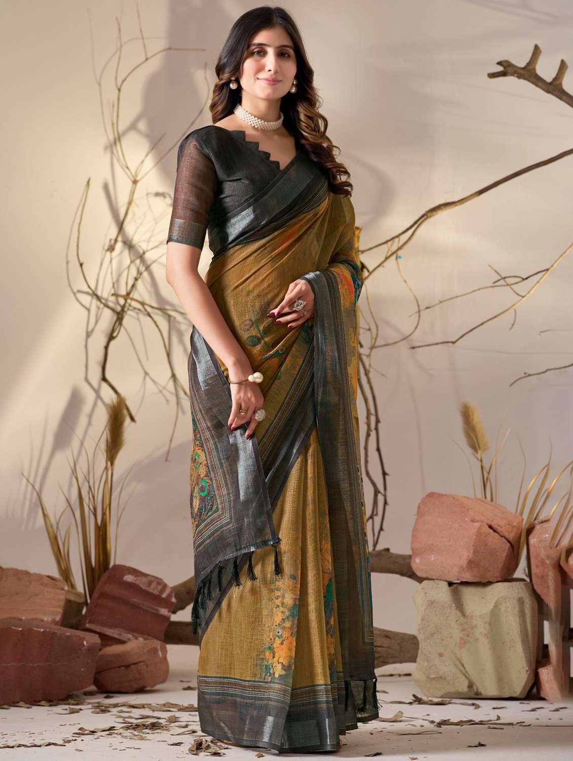 women printed casual wear saree with blouse - 22388824 -  Standard Image - 2