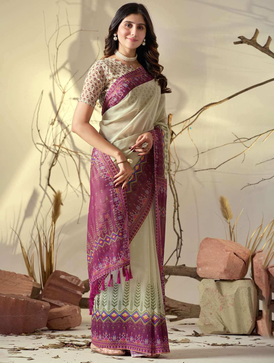 women printed casual wear saree with blouse - 22388834 -  Standard Image - 2
