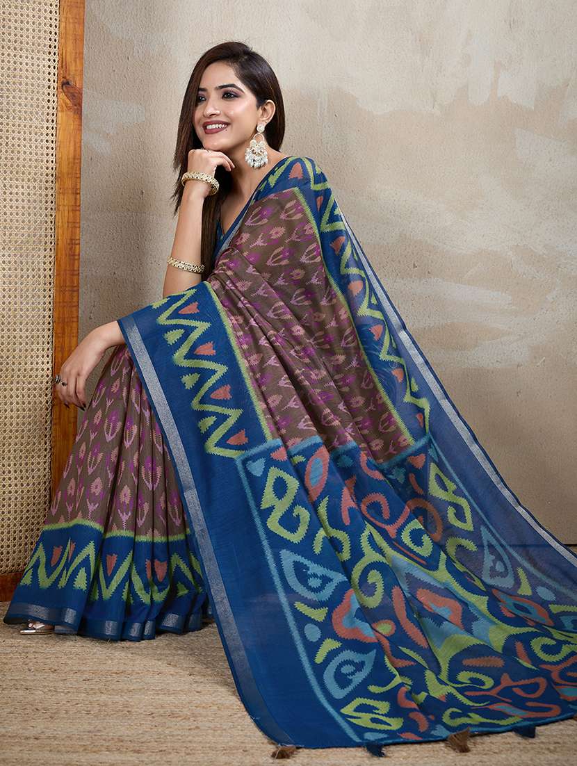 women printed casual wear saree with blouse - 22388897 -  Standard Image - 2