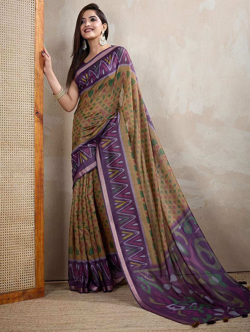 women printed casual wear saree with blouse - 22388898 -  Standard Image - 2