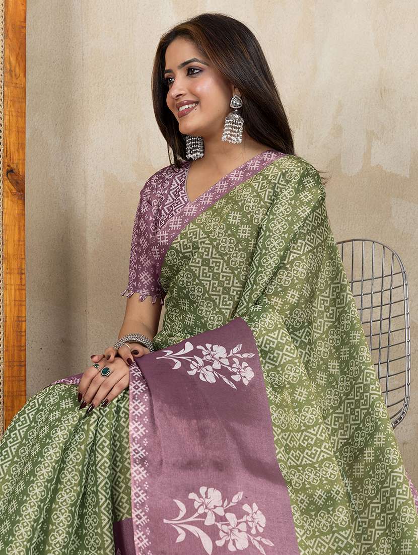 women printed casual wear saree with blouse - 22388916 -  Standard Image - 2