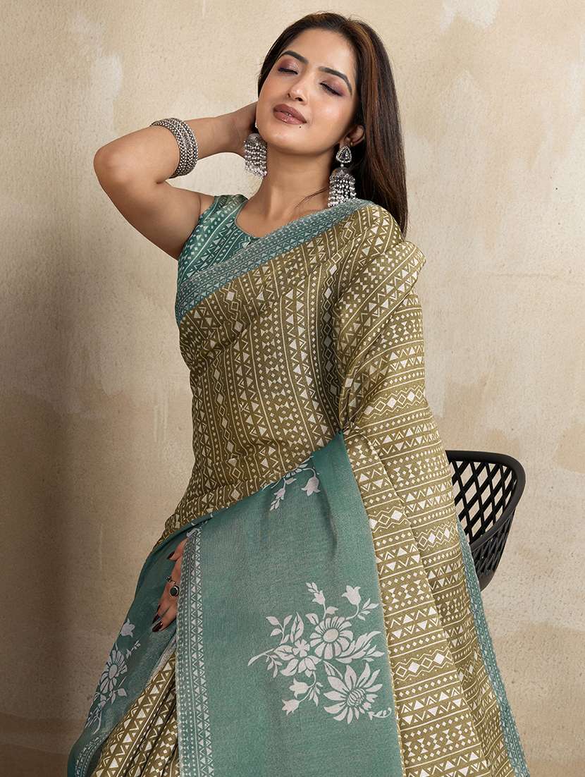 women printed casual wear saree with blouse - 22388919 -  Standard Image - 2