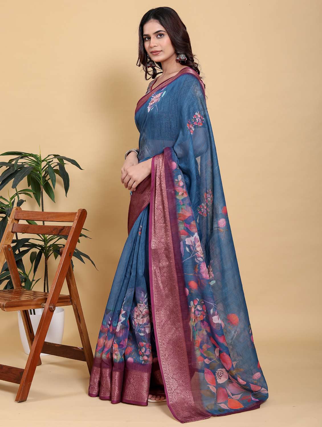 women printed casual wear saree with blouse - 22388926 -  Standard Image - 2