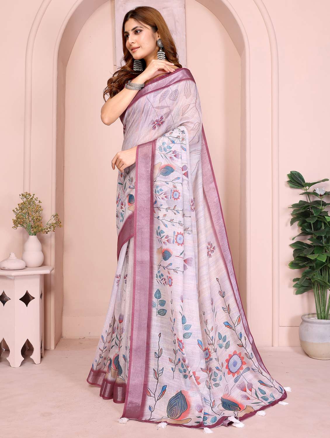 women printed casual wear saree with blouse - 22388933 -  Standard Image - 2