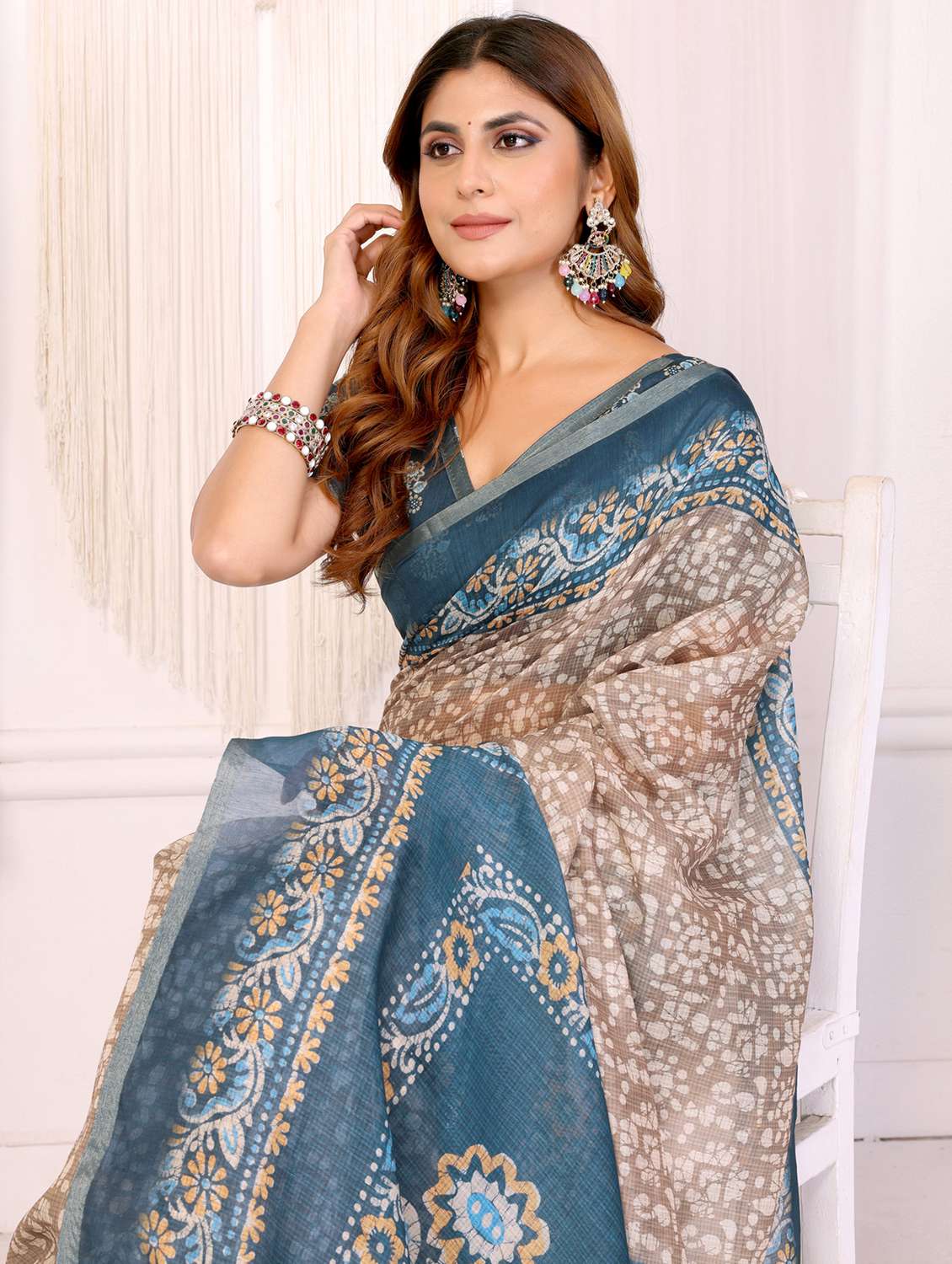 women printed casual wear saree with blouse - 22388967 -  Standard Image - 2