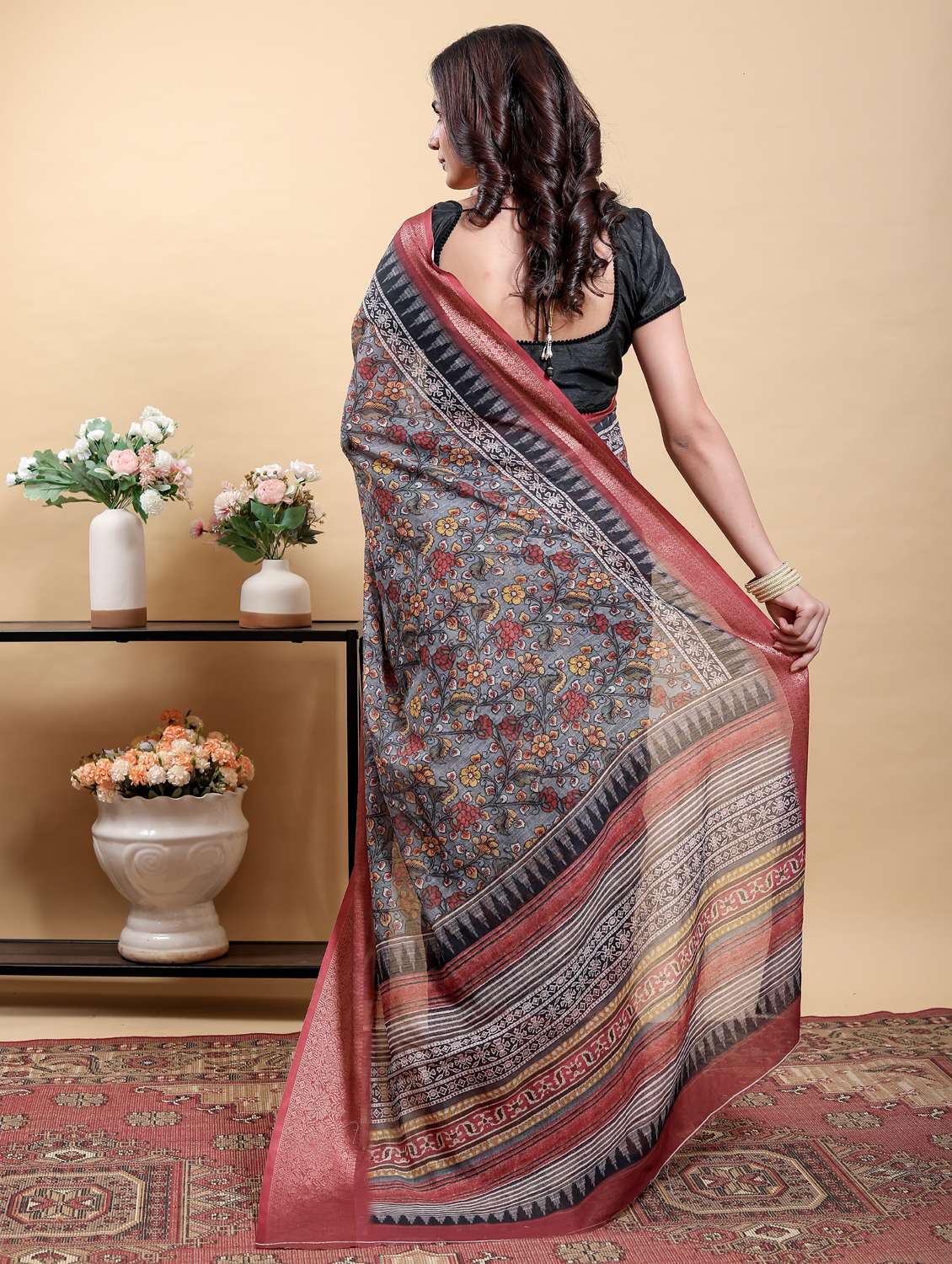 women printed casual wear saree with blouse - 22389005 -  Standard Image - 2