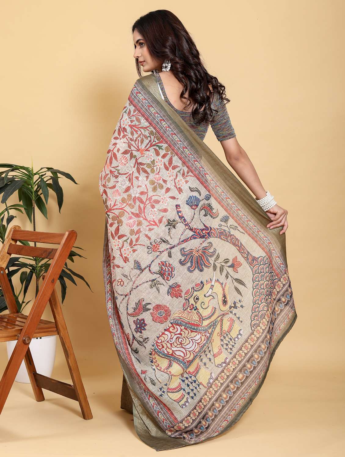 women printed casual wear saree with blouse - 22389007 -  Standard Image - 2
