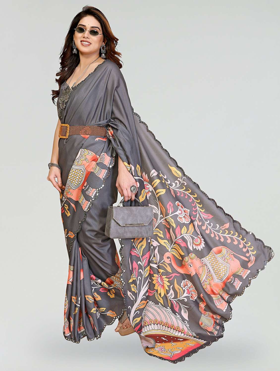 women printed casual wear saree with blouse