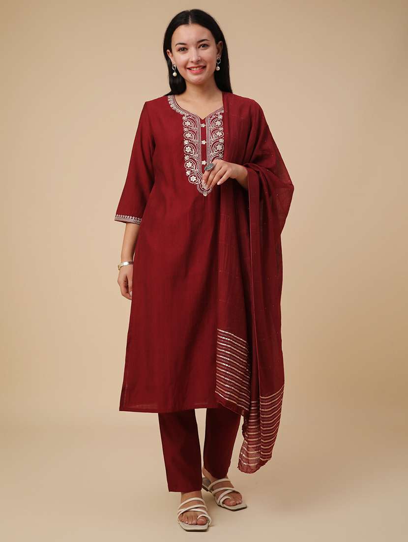 maroon cotton blend suit  set - 22391577 -  Standard Image - 2
