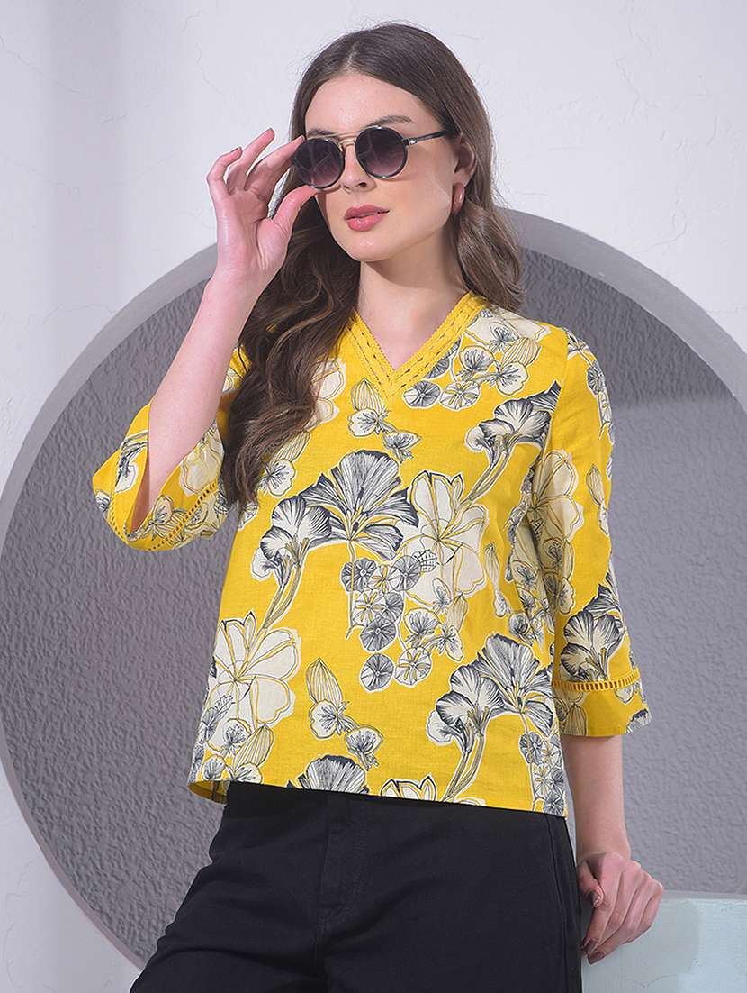 women three quarter sleeve regular top