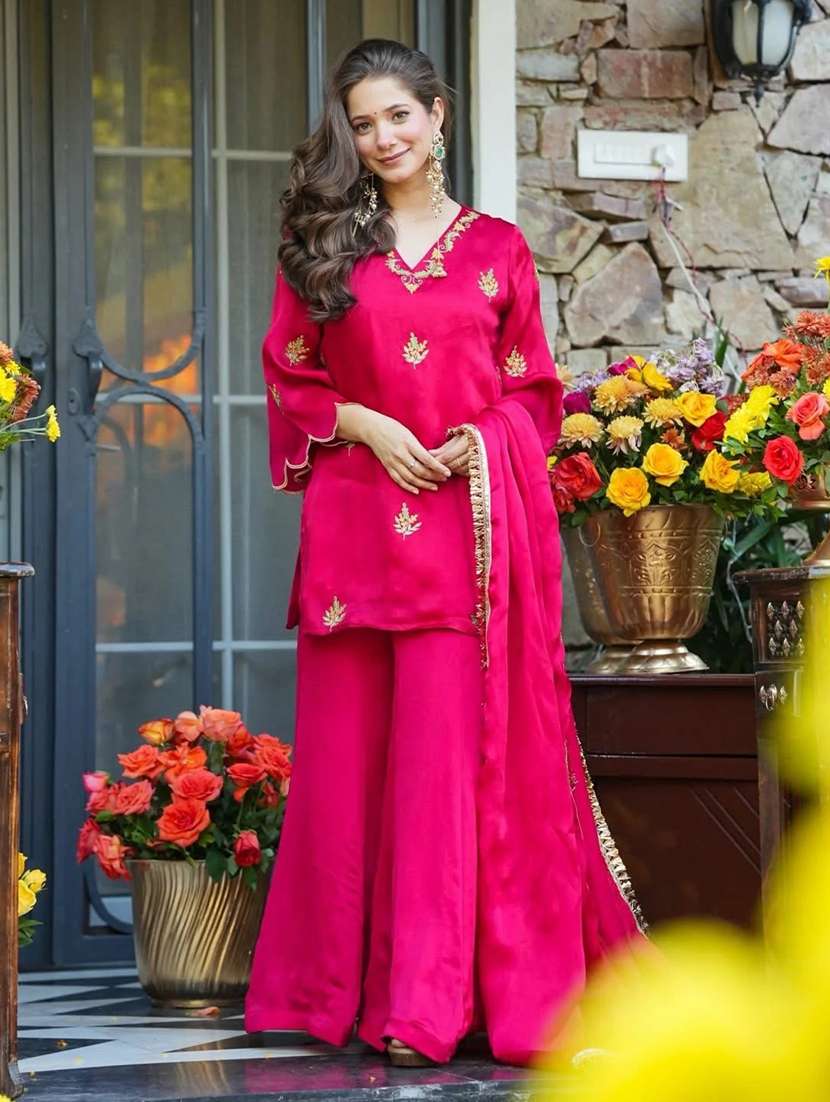 women solid with work three quarter sleeve kurta sharara with dupatta set - 22391663 -  Standard Image - 2