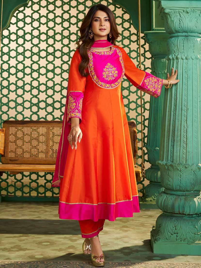 women solid with work long sleeve flared kurta
