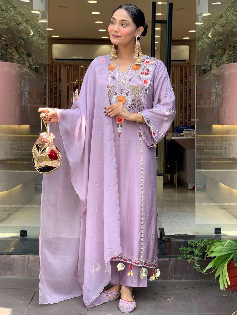 women solid with work three quarter sleeve kurta pant with dupatta set - 22391673 -  Standard Image - 2