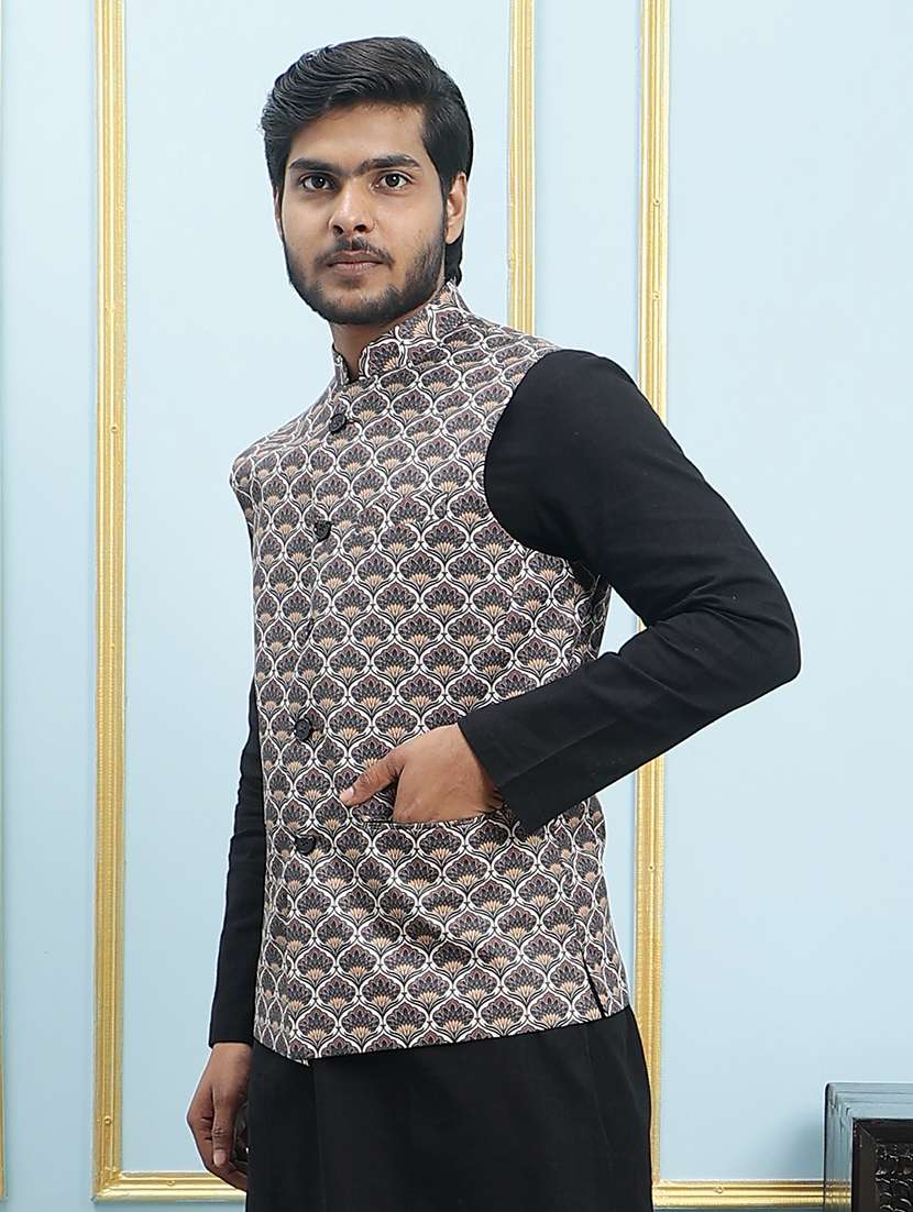 Men Printed Mandarin Neck Kurta Pyjama With Jacket Set - 22391773 -  Standard Image - 2