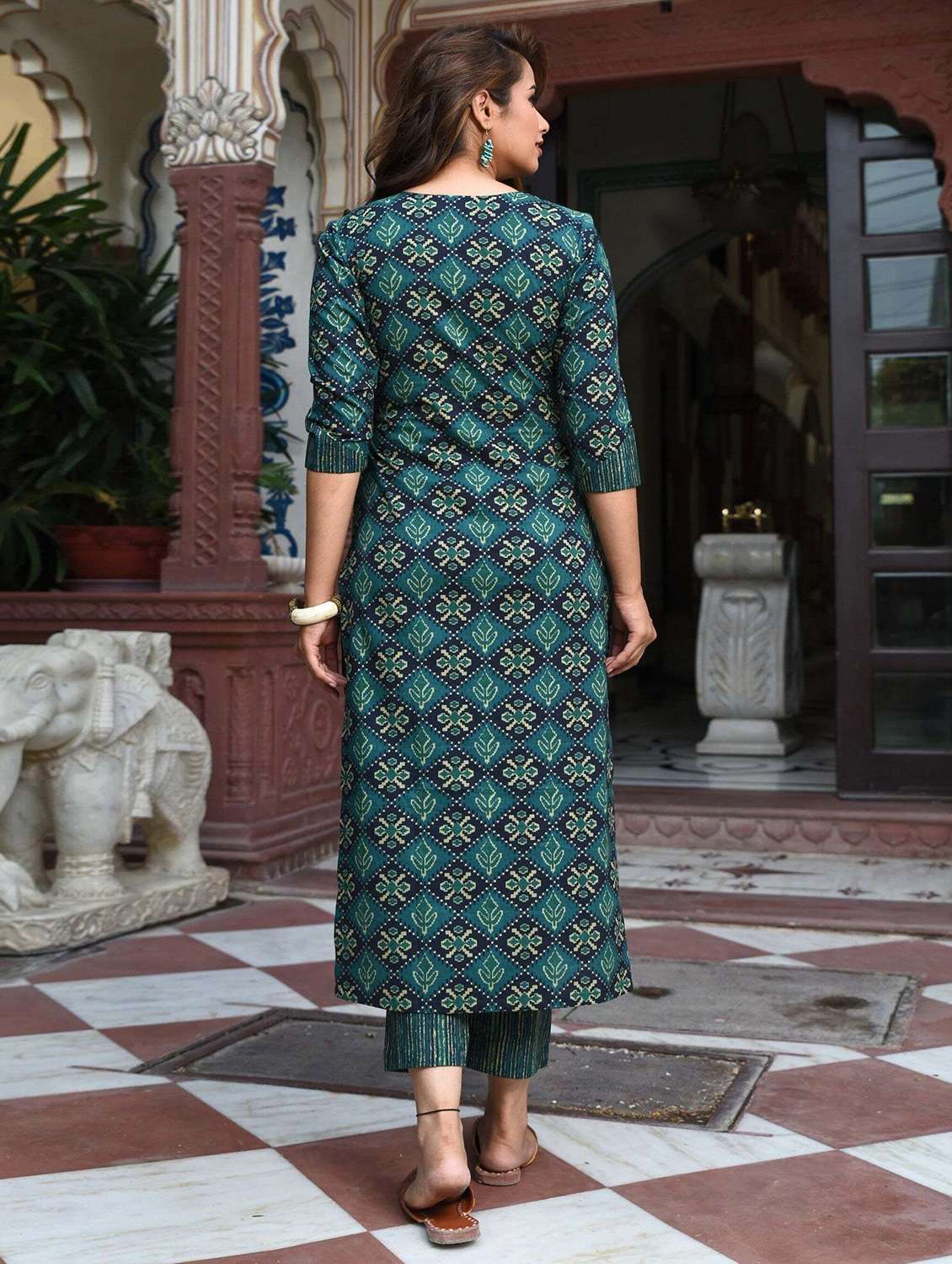 women printed three quarter sleeve kurta pant with dupatta set - 22393239 -  Standard Image - 2