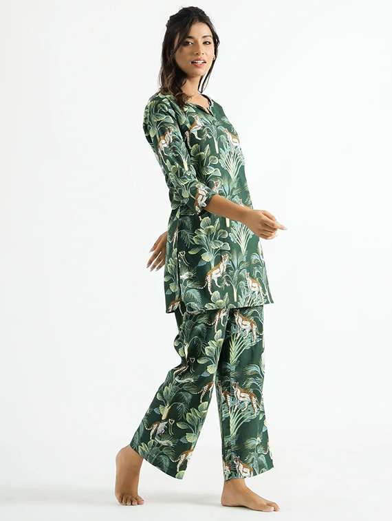 women printed three quarter sleeve ethnic co-ord set
