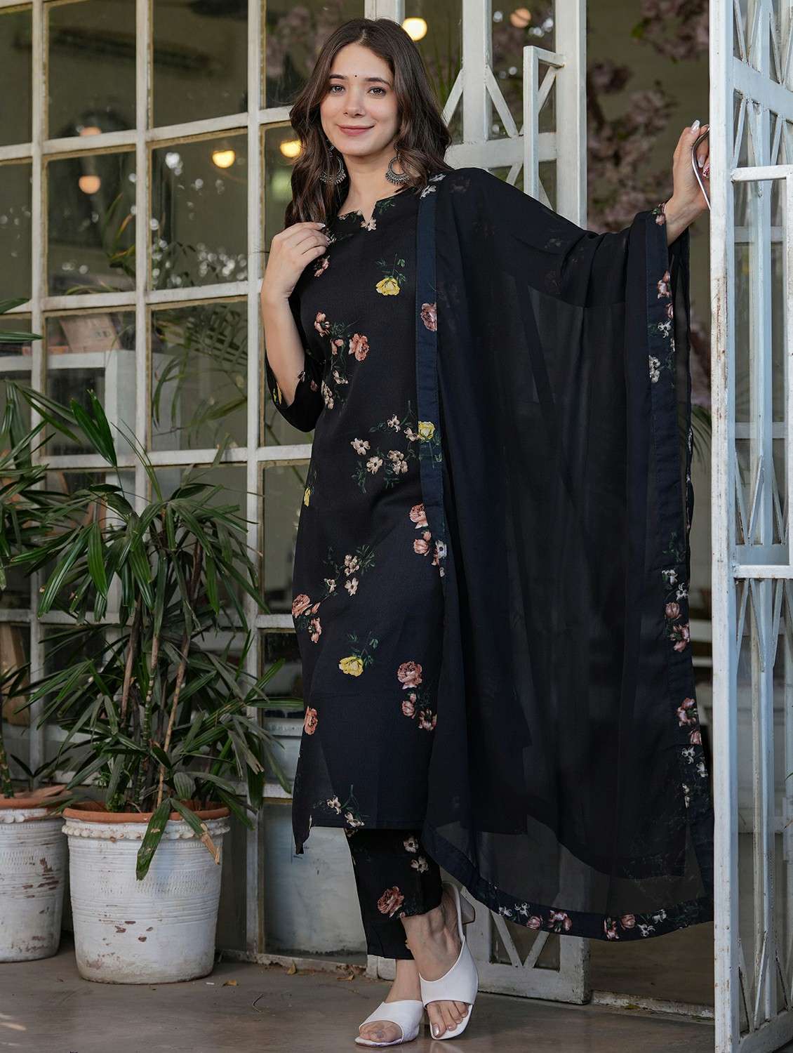 women floral three quarter sleeve kurta pant with dupatta set - 22393423 -  Standard Image - 2