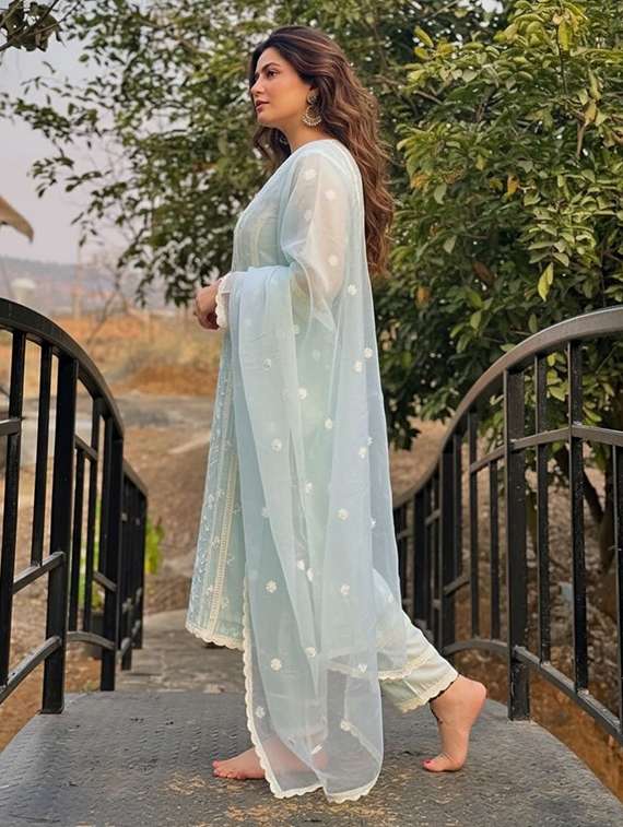 women solid with work three quarter sleeve kurta pant with dupatta set - 22393481 -  Standard Image - 2