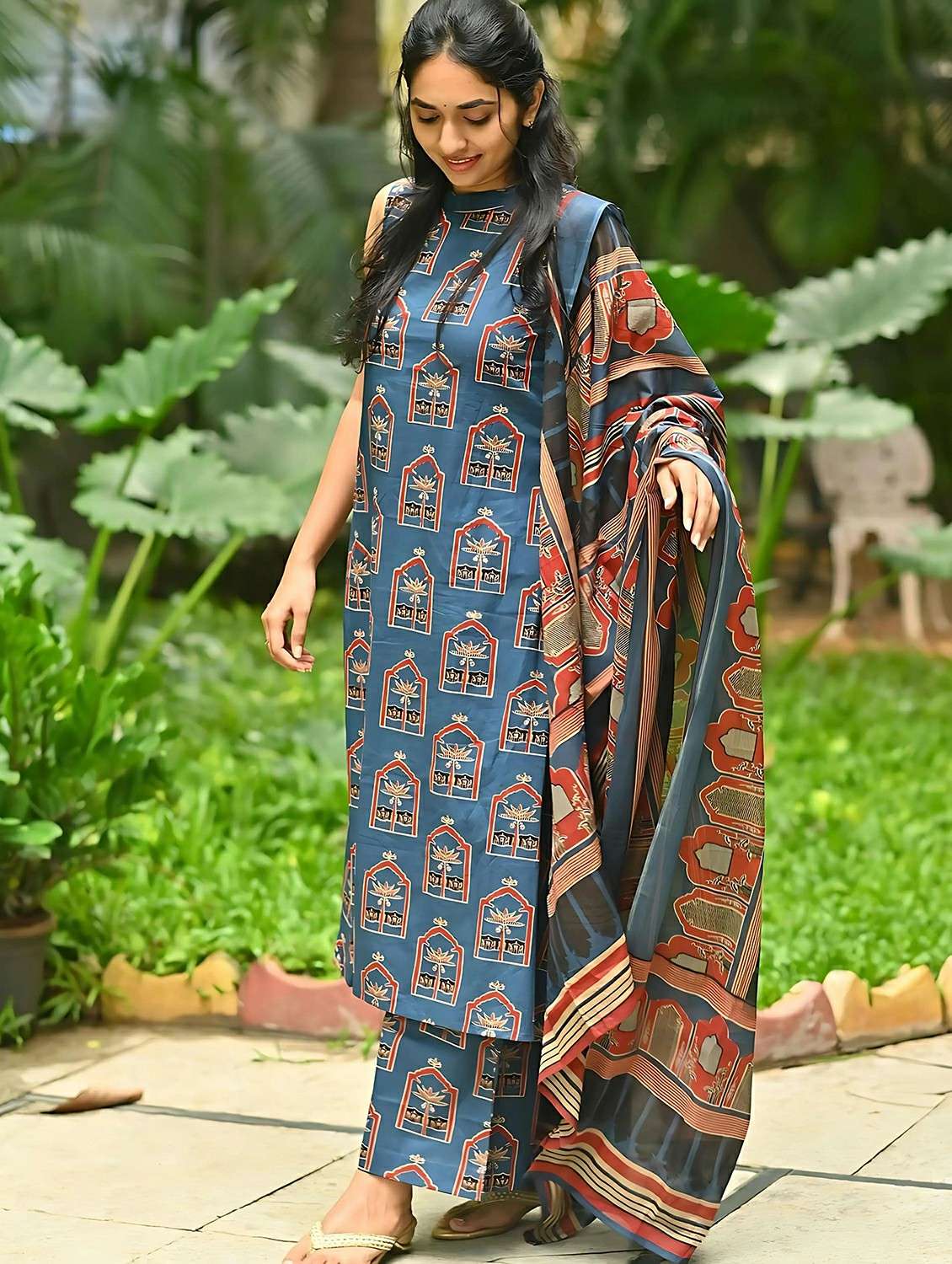 women printed sleeveless kurta palazzo with dupatta set - 22393599 -  Standard Image - 2