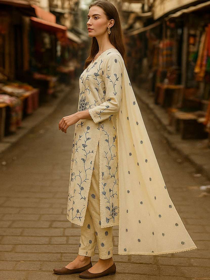 women floral three quarter sleeve kurta pant with dupatta set - 22393608 -  Standard Image - 2