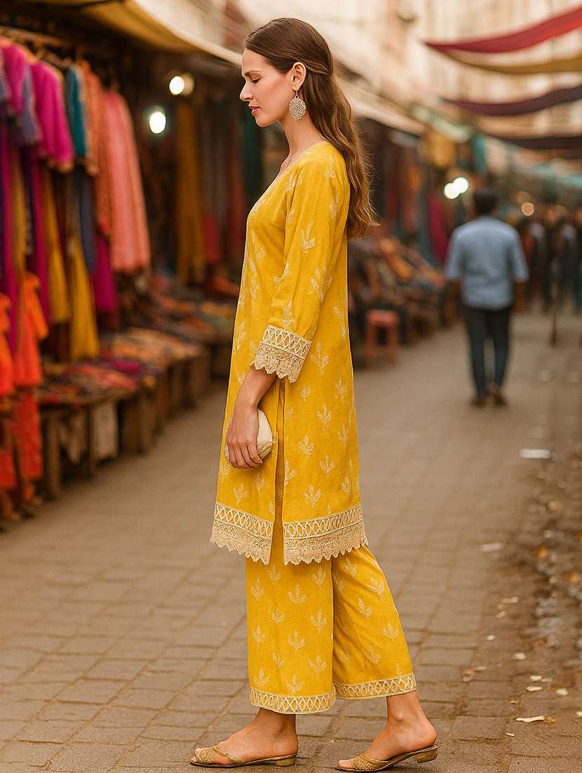 women printed three quarter sleeve kurta pant set - 22393654 -  Standard Image - 2