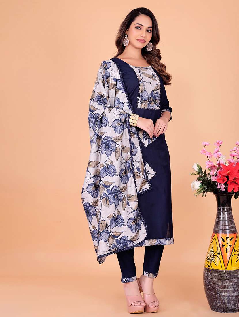 women solid with work three quarter sleeve kurta pant with dupatta set - 22393898 -  Standard Image - 2