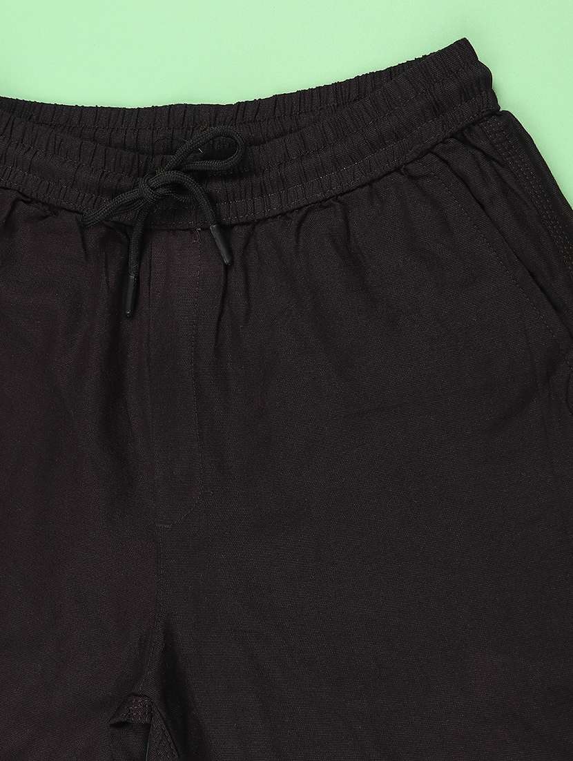 men solid mid rise regular shorts - 22394723 -  Standard Image - 2