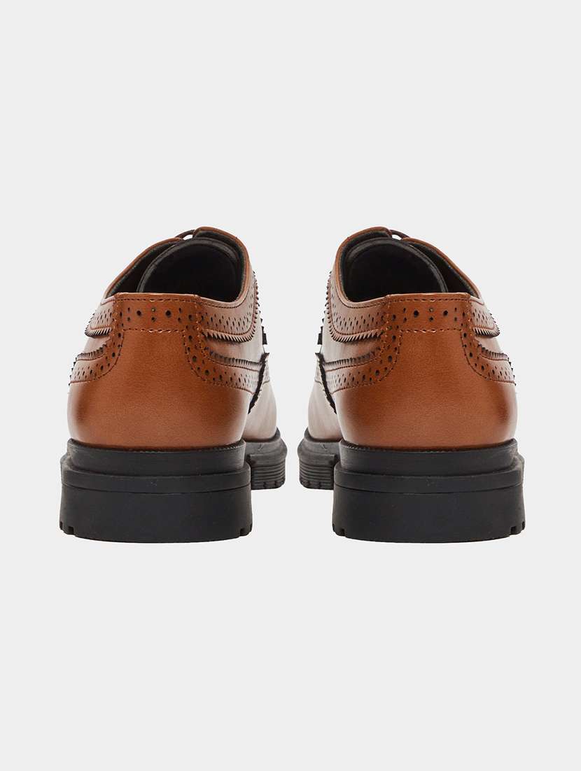men solid lace up brogues - 22394986 -  Standard Image - 2