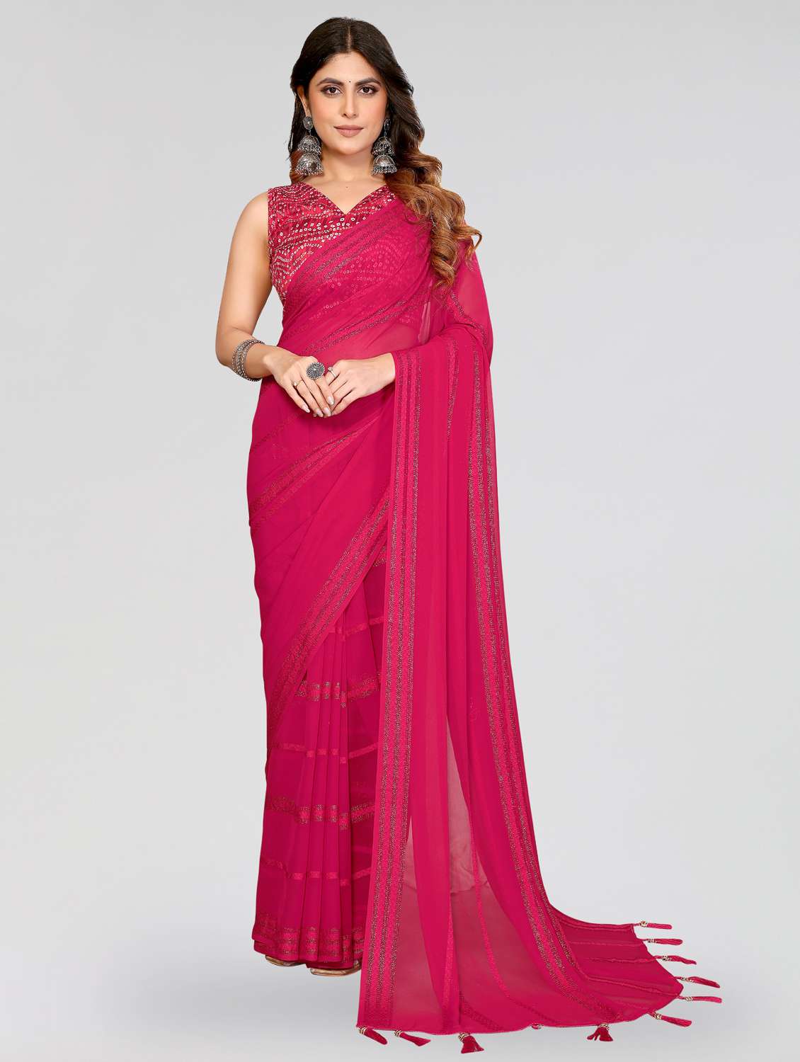 women self design plain saree with blouse