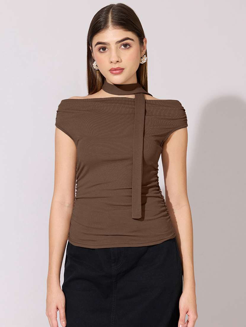 women solid off shoulder top with neck tie - 22396136 -  Standard Image - 2